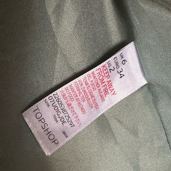 Top Shop faux fur vest - Picture 2 of 9